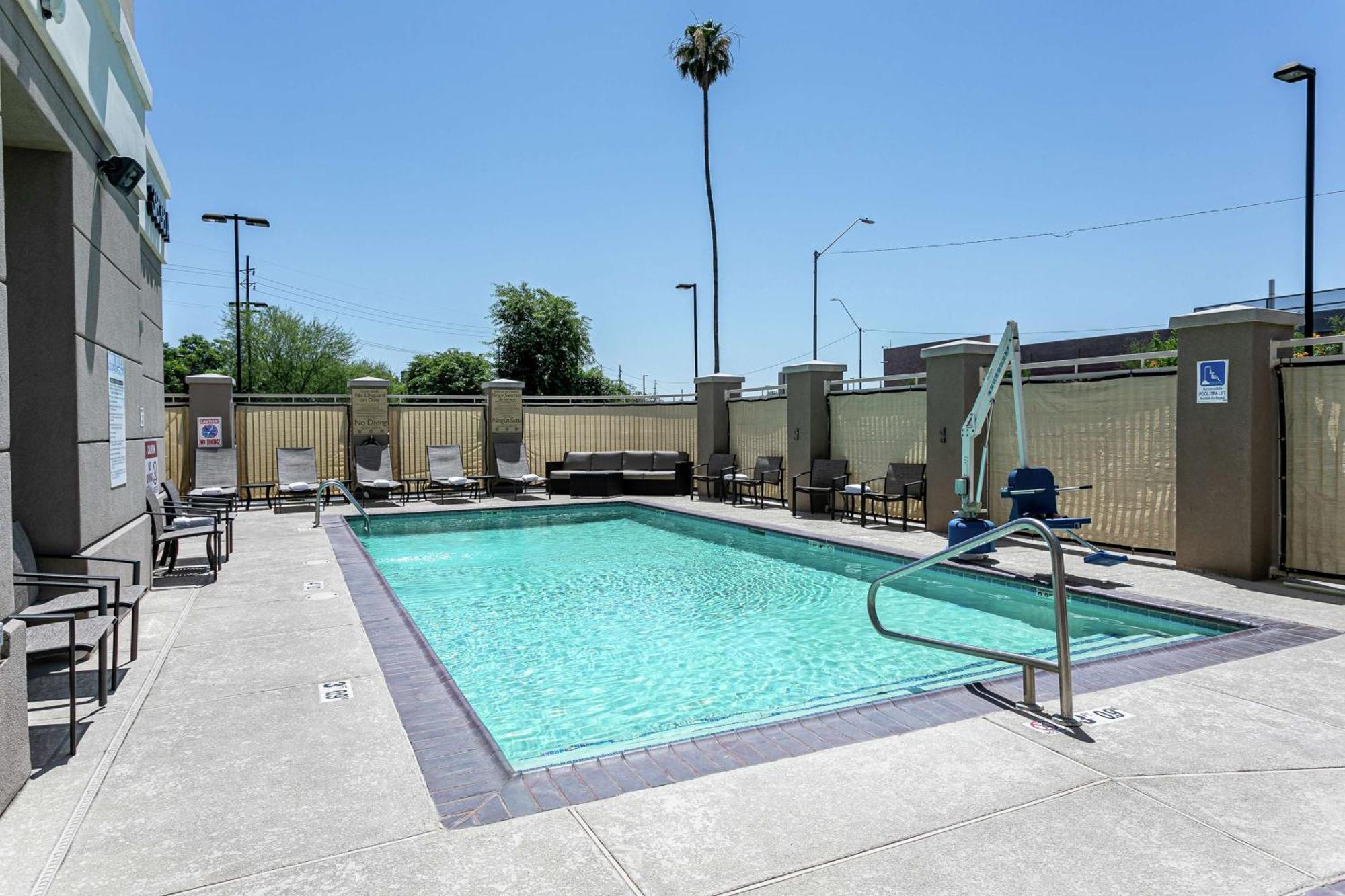 Hilton Garden Inn Phoenix Airport North Extérieur photo